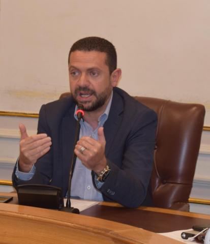 كريم غنيم رئيس شعبة الاقتصاد الرقمي والتكنولوجيا