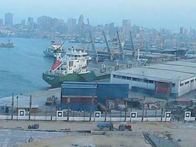ميناء دمياط