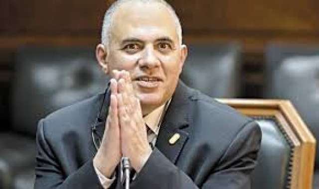 محمد عبد العاطى وزير الري والموارد المائية