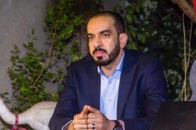 الدكتور محمد هاشم استشاري طب وجراحة الفم والأسنان