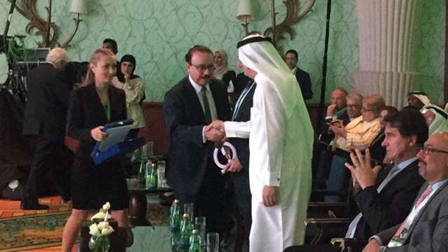 القاضى يلتقى بقيادات أبل العالمية