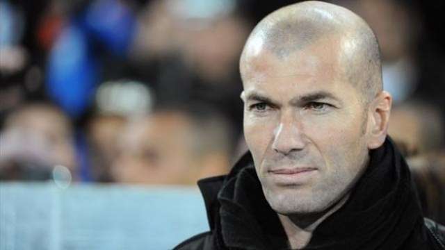 الفرنسي زين الدين زيدان، المدير الفني لريال مدريد الأسباني