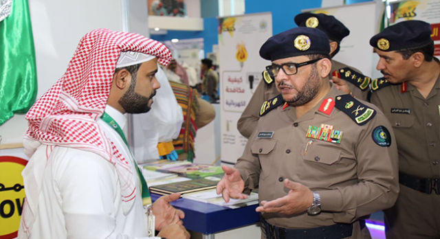 اللواء سالم بن مرزوق المطرفي، ومدير الإدارة العامة للدفاع المدني بمكة المكرمة
