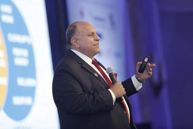 المهندس هاني محمود، رئيس مجلس إدارة شركة فودافون مصر