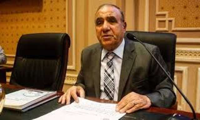 اللواء أبوبكر الجندى رئيس الجهاز المركزي للتعبئة العامة الإحصاء