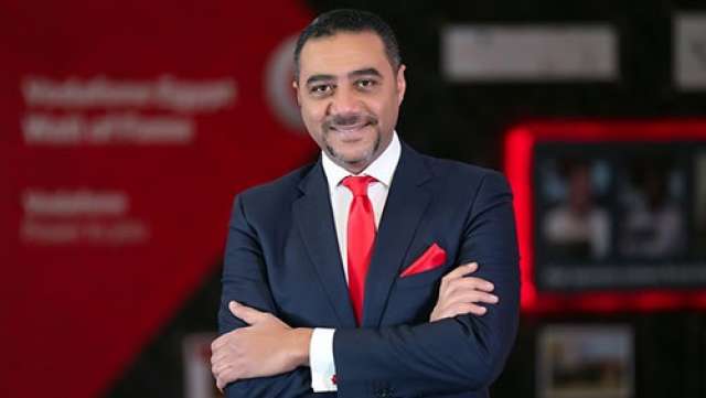 أيمن عصام رئيس قطاع الشئون الخارجية والقانونية بشركة