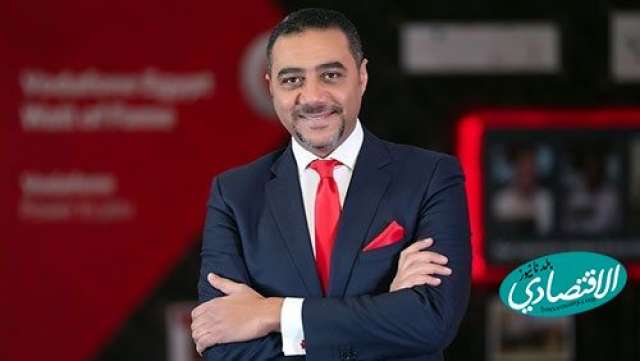 أيمن عصام رئيس قطاع الشئون الخارجية والقانونية بشركة " فودافون مصر "