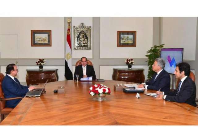 الرئيس السيسى خلال إجتماعه مع وزير الاتصالات ورئيس هيئة الرقابة الإدارية