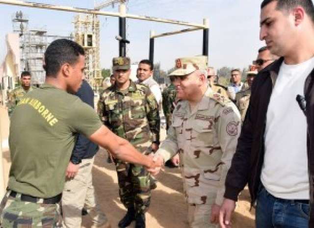 الفريق أول صدقى صبحى القائد العام للقوات المسلحة وزير الدفاع والإنتاج الحربى