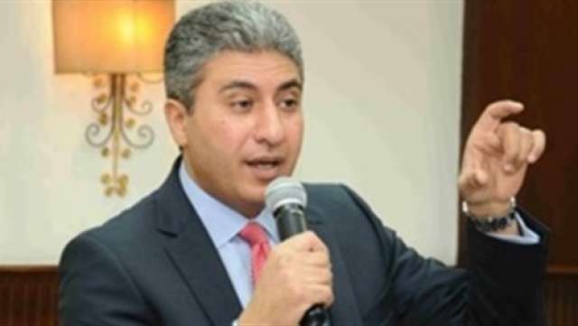 شريف فتحي وزير الطيران المدني