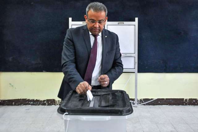 عصام الصغير رئيس مجلس إدارة الهيئة القومية للبريد