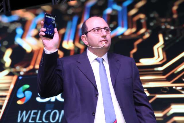 محمد سالم رئيس الشركة المصرية لصناعات السيلكون
