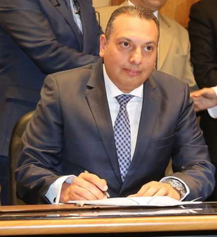 هشام طه رئيس مجلس إدارة شركة مواصلات مصر 