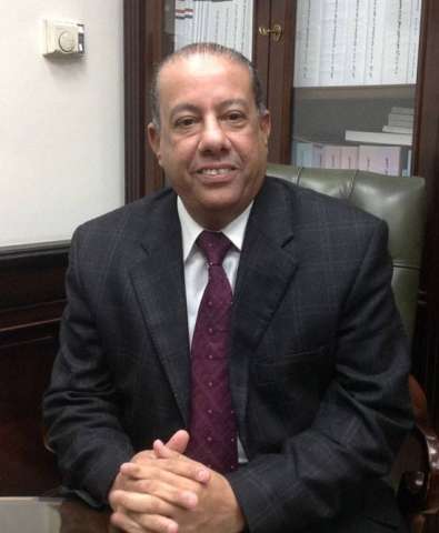 عبد العظيم حسين رئيس مصلحة الضرائب المصرية