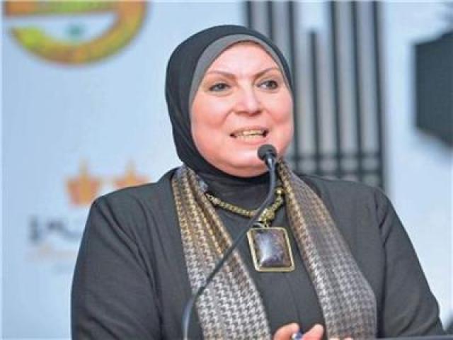نيفين جامع وزير التجارة والصناعة
