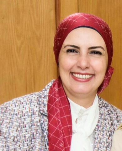 عبير الحلو رئيس قطاع تطوير نظم الرقمنة بالهيئة القومية
