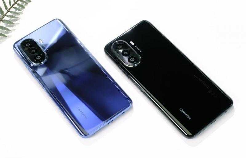 هاتف nova Y70 وسوار Band 7 اختيار الشهر لأفضل جهازين من هواوي يمكنك الاعتماد عليهم في 2022