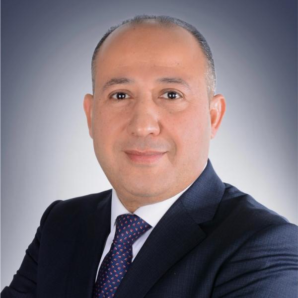 عادل الانصاري، المدير الأول لشركة دل تكنولوجيز في مصر وليبيا وبلاد الشام  