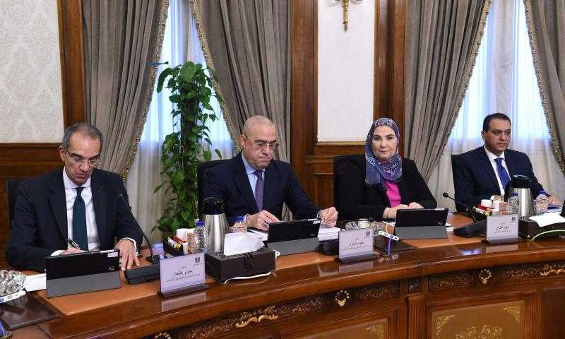 وزير الإسكان : إقرار عدد من البدائل لأسلوب السداد وتيسيرات الدفع الفوري لحاجزي مشروع ”بيت الوطن” للمصريين بالخارج