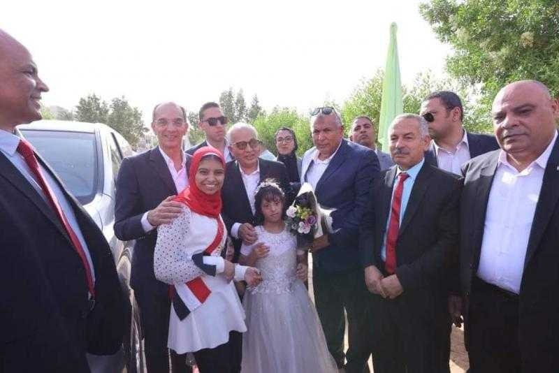 الحكومة تفتتح مدرسة WE للتكنولوجيا التطبيقية بمدينة الخارجة