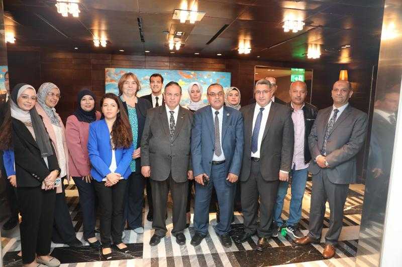 رئيس مصلحة الجمارك : ندرك أننا نتعامل مع «حالة حرب» فى قطاع غزة ولا نفرض قيودًا جمركية علي شاحنات الإغاثة