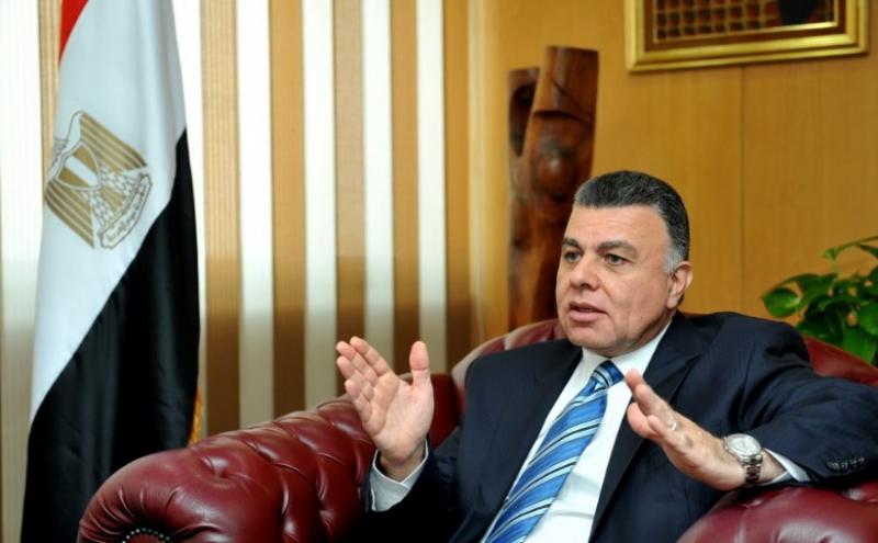 الدكتور أسامة صالح وزير الاستثمار السابق