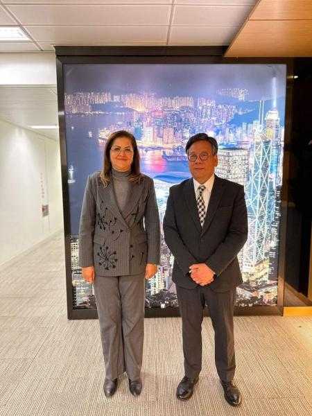 هالة السعيد تدعو وزير التجارة والتنمية الاقتصادية بهونج كونج لزيارة مصر