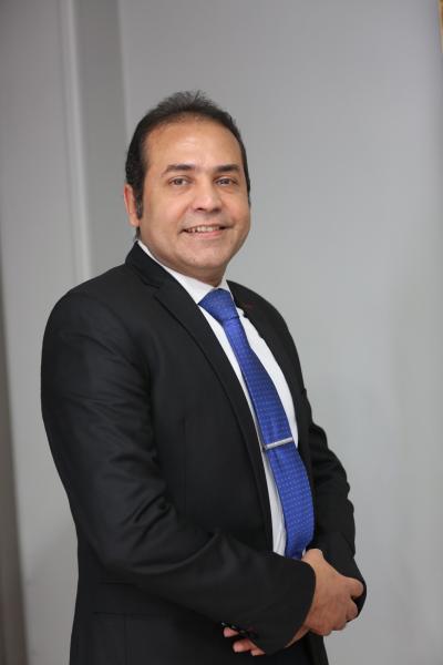 إيهاب سعيد رئيس شعبة الاتصالات