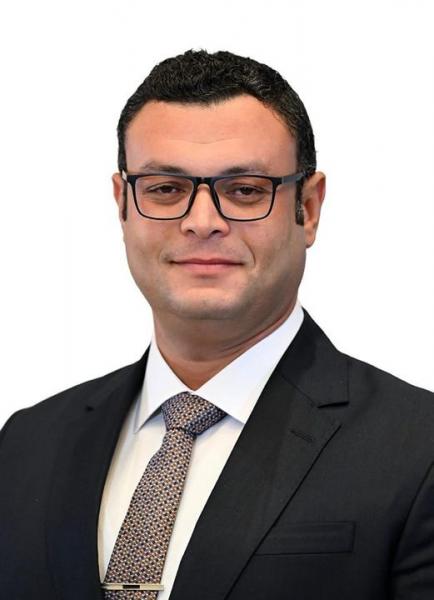 الدكتور شريف الشربينى وزير الإسكان والمرافق وتالمجتمعات العمرانية الجديدة