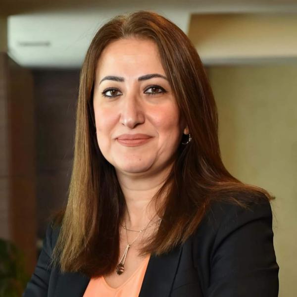 داليا الباز رئيس مجلس إدارة الهيئة القومية للبريد