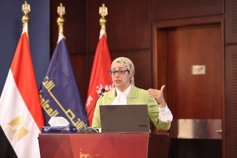 الدكتورة هبة صالح رئيس معهد تكنولوجيا المعلومات