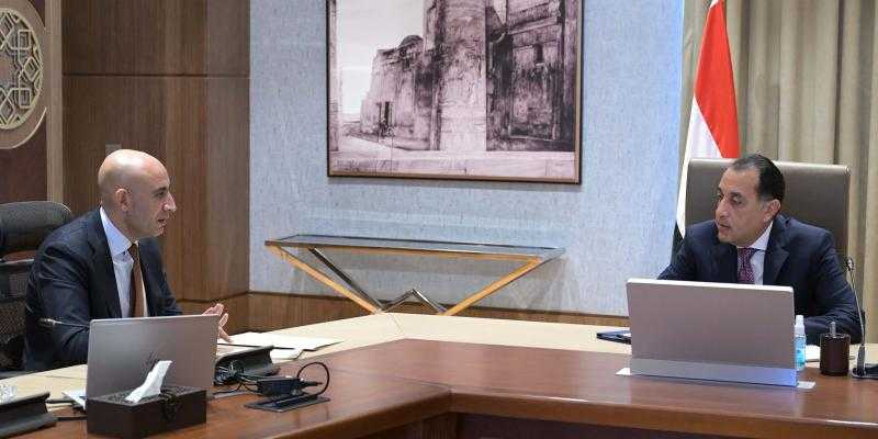” عبد اللطيف ” : التعاون مع الجانب الإيطالي لتطوير المدارس الفنية واستفادة القطاع الخاص المصري من الخريجين