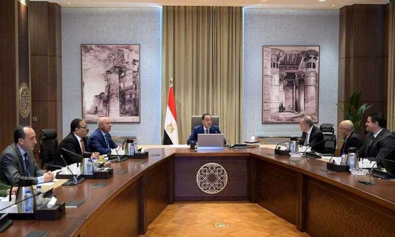 استثمارات بـ150 مليون دولار بطاقة إنتاجية تصل إلى 50 ألف وحدة بالمرحلة الأولى لمصنع ” المنصور للسيارات ”