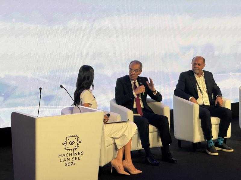 عمرو طلعت :  تحسن ترتيب مصر 46 مركزًا فى مؤشر جاهزية الذكاء الاصطناعى العالمى