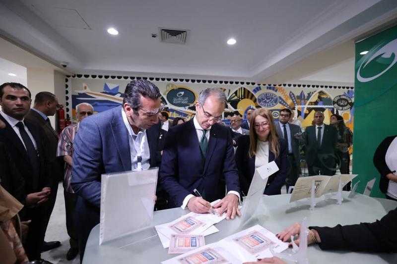 ” وزير الاتصالات ” يشهد احتفالية مرور 100 عام على إصدار أول طابع بريد تذكاري مصري