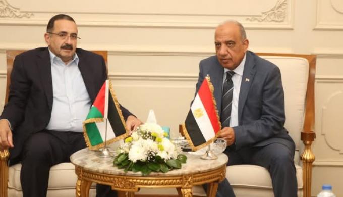 ” الكهرباء ” ترفع درجة الاستعداد لضمان أمن واستقرار الشبكة الموحدة واستمرارية التغذية الكهربائية