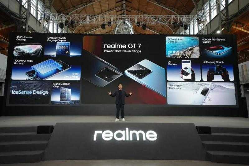 ريلمي تكشف عن أقوى الهواتف الرائدة لعام 2025 realme GT 7 و realme GT 7 Dream Edition  بباريس