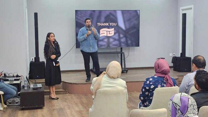 ”شاومي” تستعرض أحدث خطوط إنتاجها لصناعة الهواتف الذكية في مصنع ”الصافي” بمصر