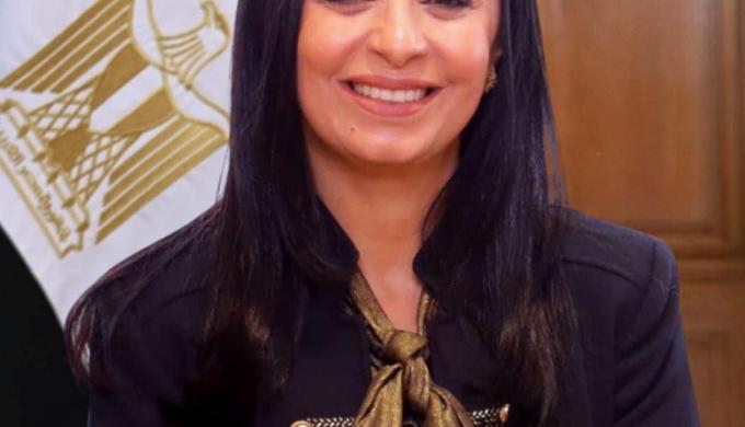 التضامن الاجتماعي : خطوط الوزارة الساخنة استقبلت ما يزيد على 324 ألف و365 اتصالًا ما بين استفسارات وطلبات وشكاوى خلال شهري مايو ويونيو