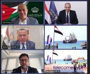 إنزال الكابل البحرى عالى السعة ”كورال بريدج” فى مدينة طابا بجمهورية مصر العربية