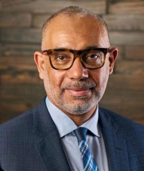 الباحث مدحت الحسيني 