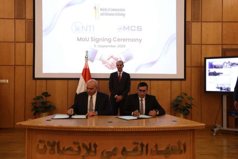 يشهد فعاليات حفل تخريج الدفعة الثانية من أكاديمية الأمن السيبرانى للنشء والشباب التابعة للمعهد القومى للاتصالات (NTI)