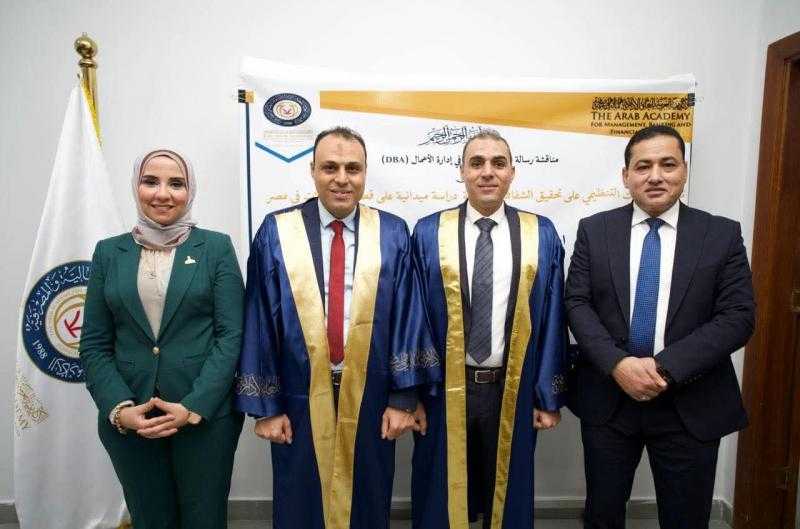 بالصور.. أحمد عبد اللاه مدير العلاقات الإعلامية ب ” المصرية للاتصالات ” يحصل على رسالة الدكتوراة في إدارة الأعمال