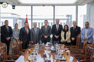 هيئة الشراء الموحد تبحث إنشاء منصة أفريقية موحدة لدعم نفاذ الأدوية والمستلزمات وتعزيز التحول الرقمي الصحي