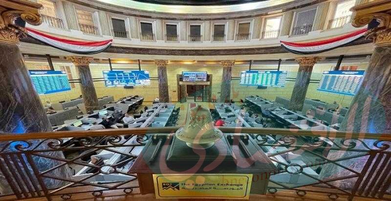 مؤشر قطاع البنوك بالبورصة يرتفع بنسبة 0.22% خلال بداية تعاملات اليوم