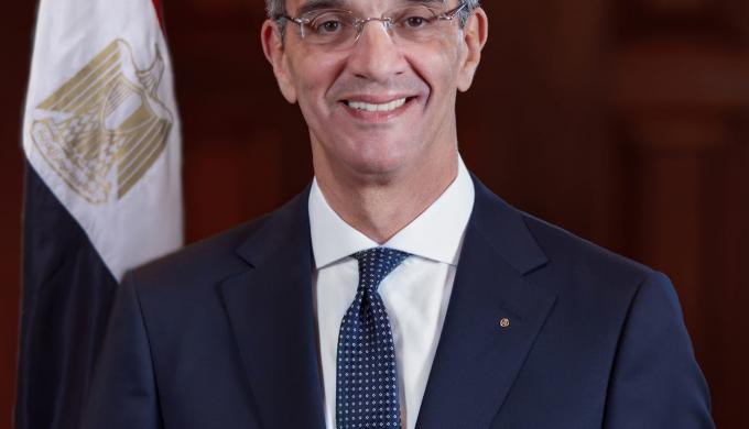 وزير الاتصالات : بدء تطبيق شهادات مخالفات المرور الإلكترونية والاستغناء عن الورقية بداية من غداً