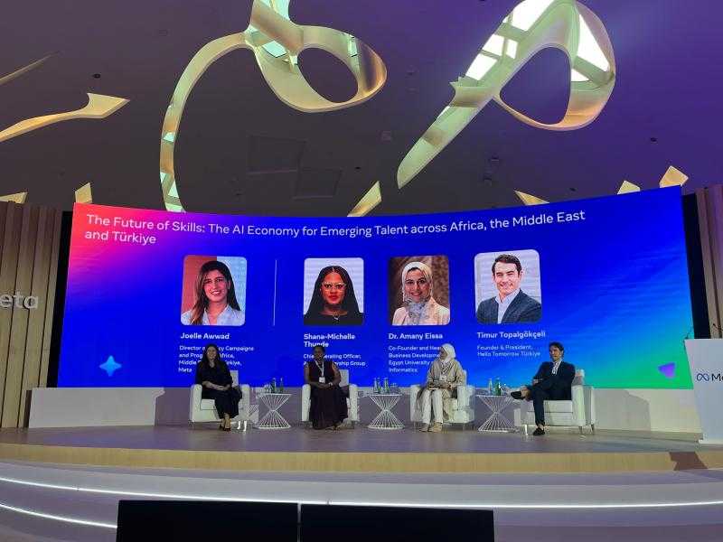 أحمد حمد : حريصون على المشاركة في الجهود الدولية لبناء مستقبل الذكاء الاصطناعي ووضع إطار أخلاقي لتقنياته