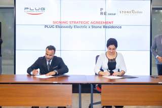 ”Plug” تتوسع بشبكات شحن السيارات الكهربائية في المجمعات السكنية بمصر