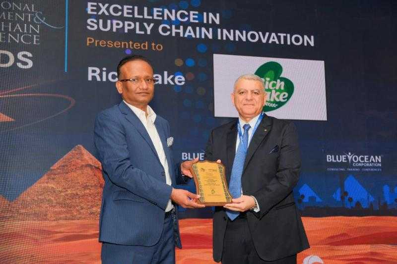 ”ريتش بيك” و”العربية للأسمنت” تحصدان جوائز التميّز الرقمي لمشتريات الشركات الكبرى بالتعاون مع”تيراديكس ”