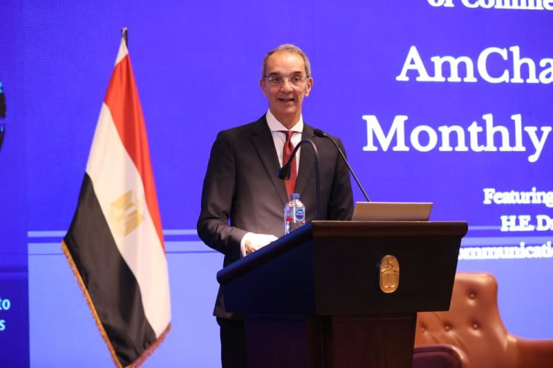 الدكتور عمرو طلعت وزير الاتصالات وتكنولوجيا المعلومات 